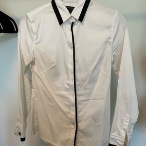 Banana republic button down shirt in size 00P
